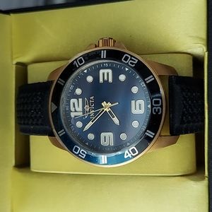 Invicta PRO DIVER WITH TRINITE GLOW BRAND NEW!
